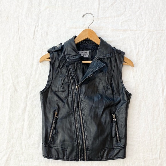 Aldo Moro Vegan Leather Vest - Picture 2 of 8
